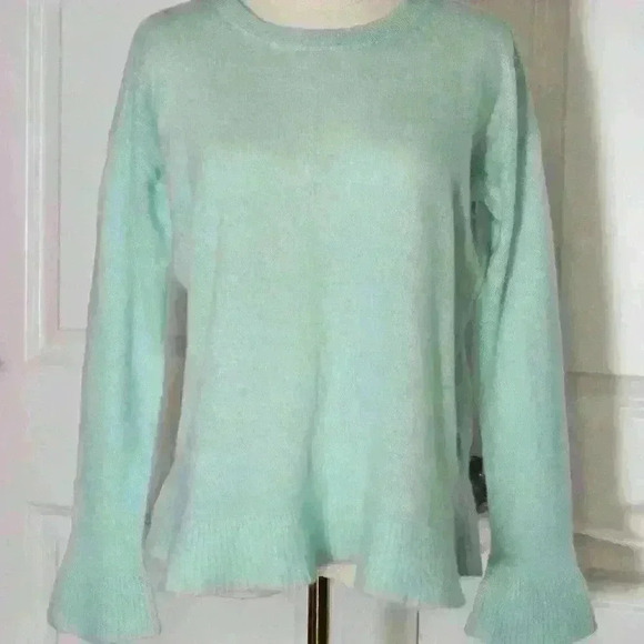 Lord and Taylor Cashmere Sweater NWT XS - Picture 1 of 5